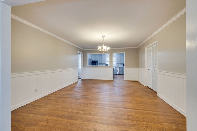 Building Photo - 1314 Woodland Ave