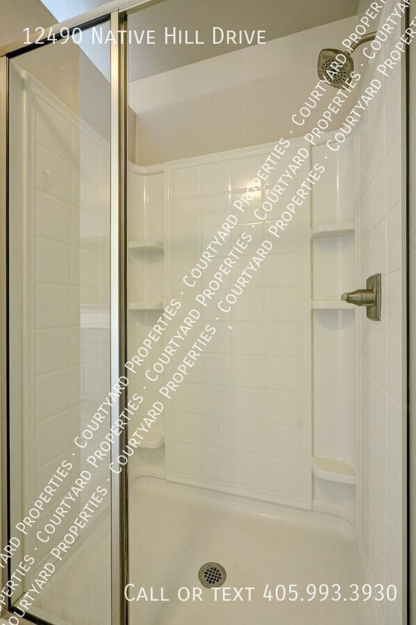 Building Photo - 12490 Native Hill Dr