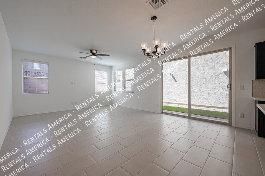 Building Photo - 3768 N 99th Dr