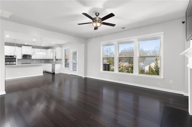 Building Photo - 4411 Claiborne Ct