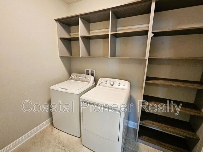 Building Photo - 30219 Southwell Ln