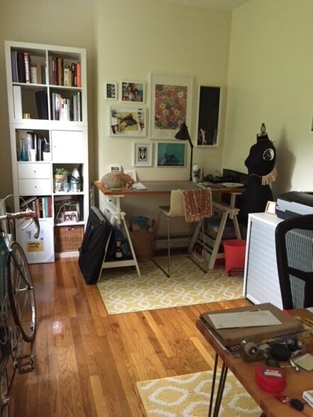 Building Photo - 25 Newton St