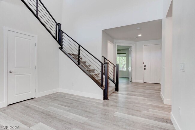 Building Photo - 12735 Coastline Shadow St