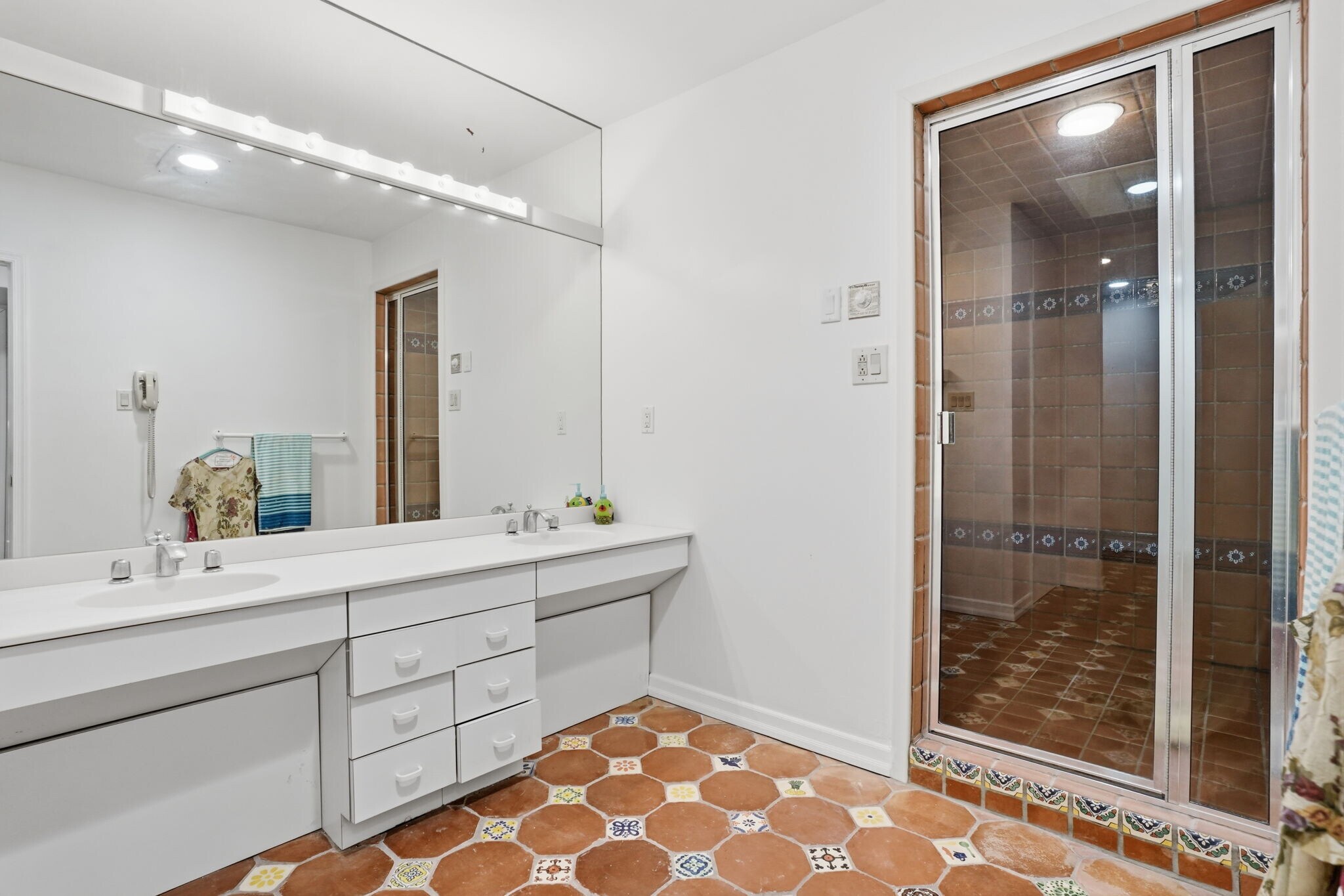 Building Photo - 244 Mathers Rd