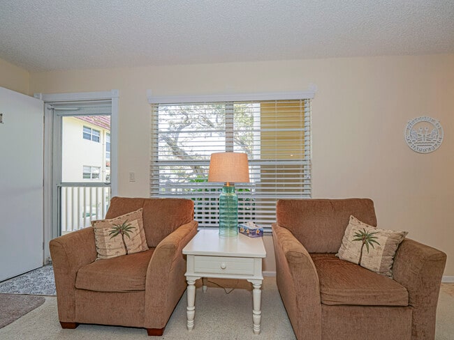 Building Photo - 5400 Jimmy Buffett Mem Hwy