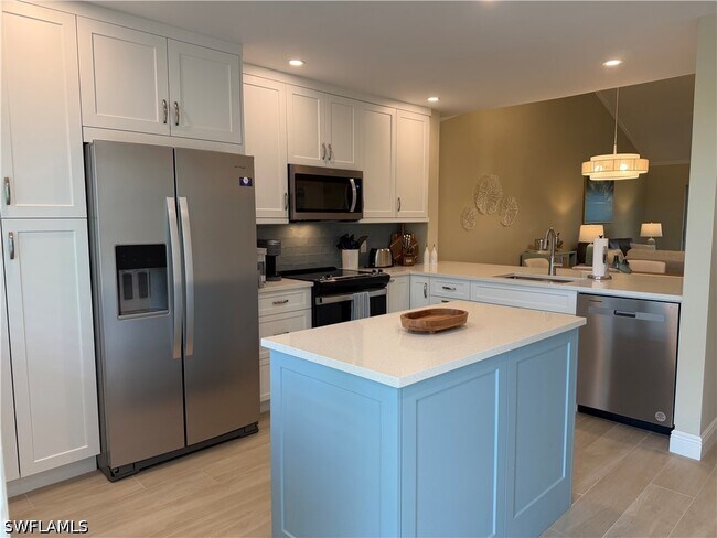 Building Photo - 3002 Sandpiper Bay Cir