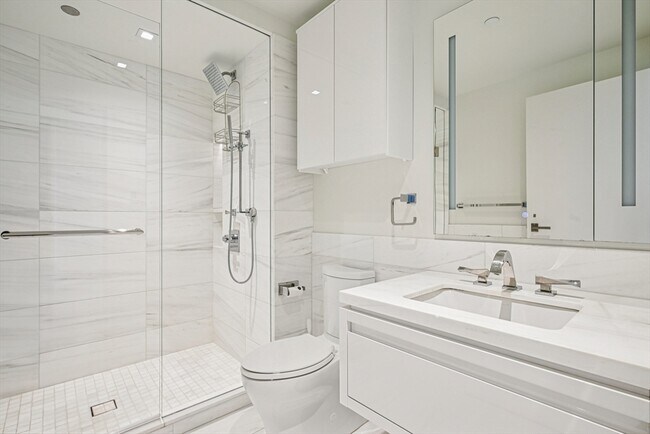 Building Photo - 150 Seaport Blvd