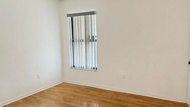 Building Photo - 9521 Boca Cove Cir