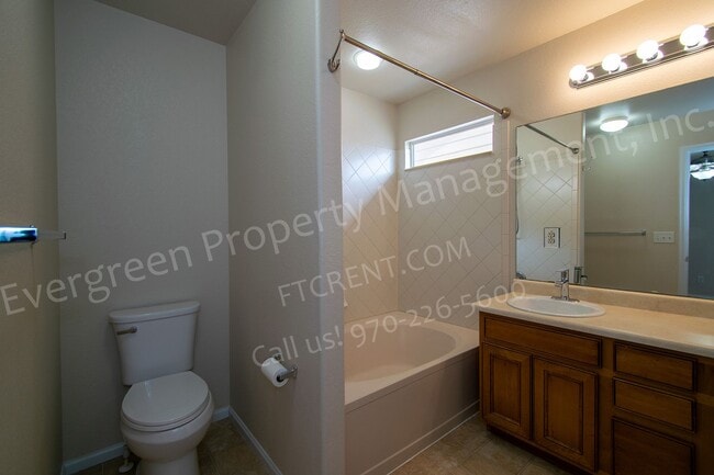 Building Photo - 2214 Bow Side Dr