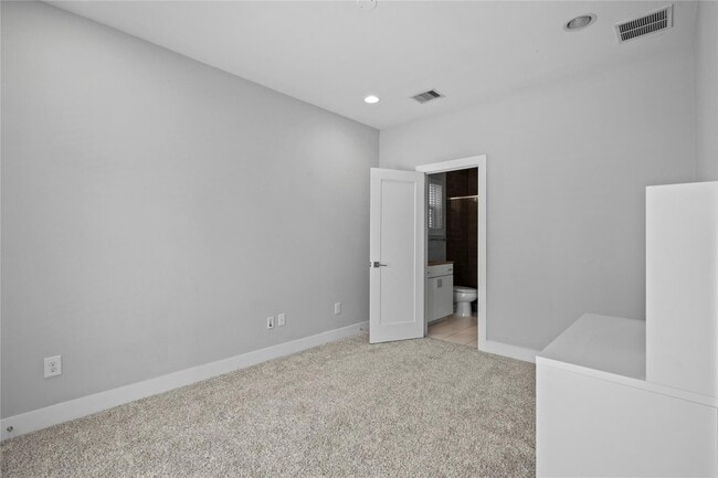 Building Photo - 8409 Hempstead Rd