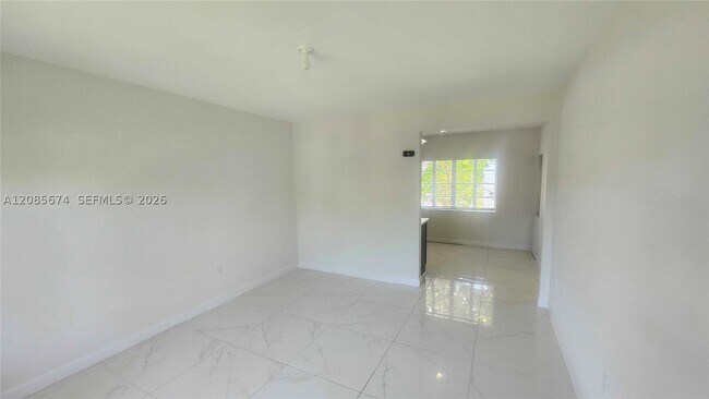 Building Photo - 847 81st St