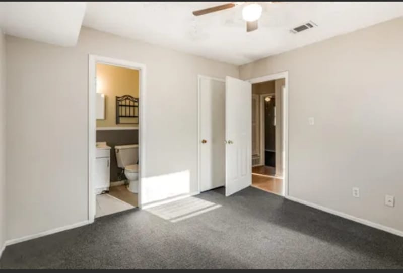 Building Photo - 301 Wofford Way