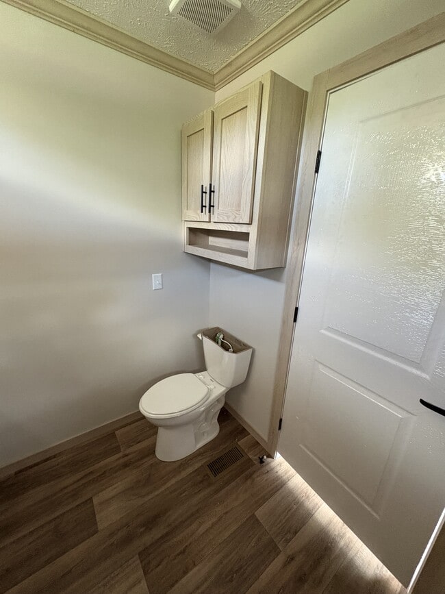 Building Photo - 400 Parker St