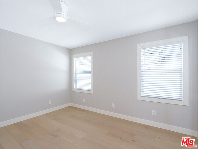 Building Photo - 11323 Utopia Ave