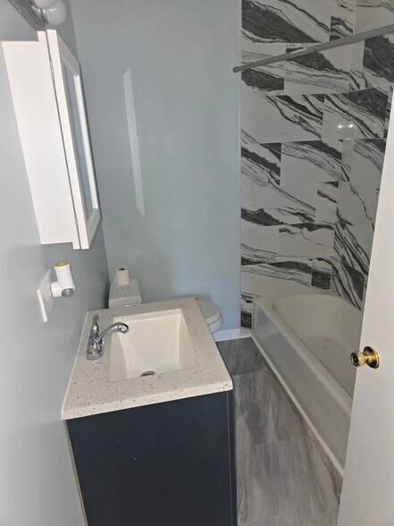 Building Photo - 205 W Broussard St