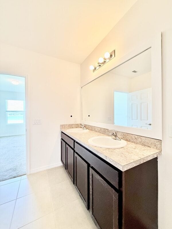 Building Photo - 3422 Cancun Ct