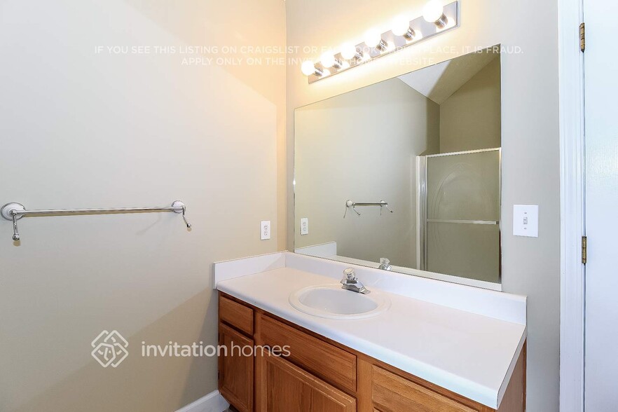 Building Photo - 3208 Evonshire Ln