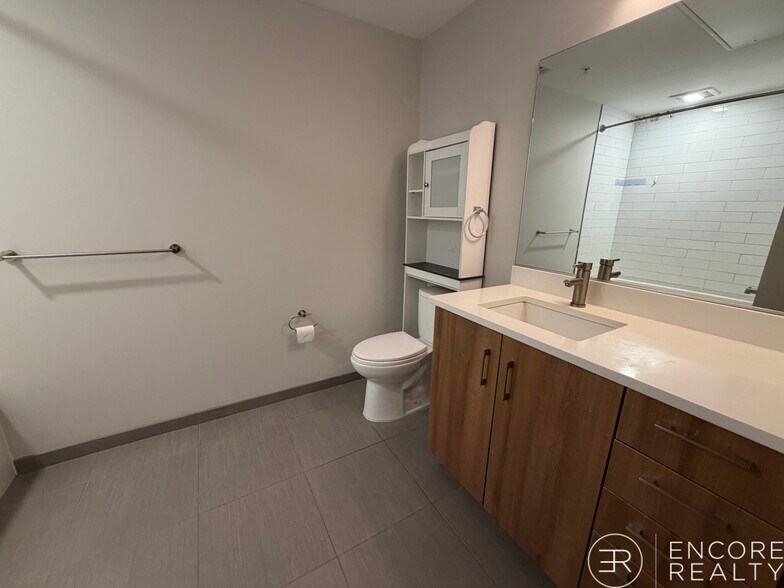 Building Photo - 22 Vernon St