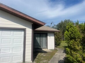 Building Photo - 7266 Pond Cir