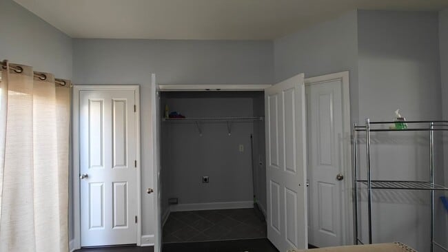 Building Photo - 5306 Missionary Wy