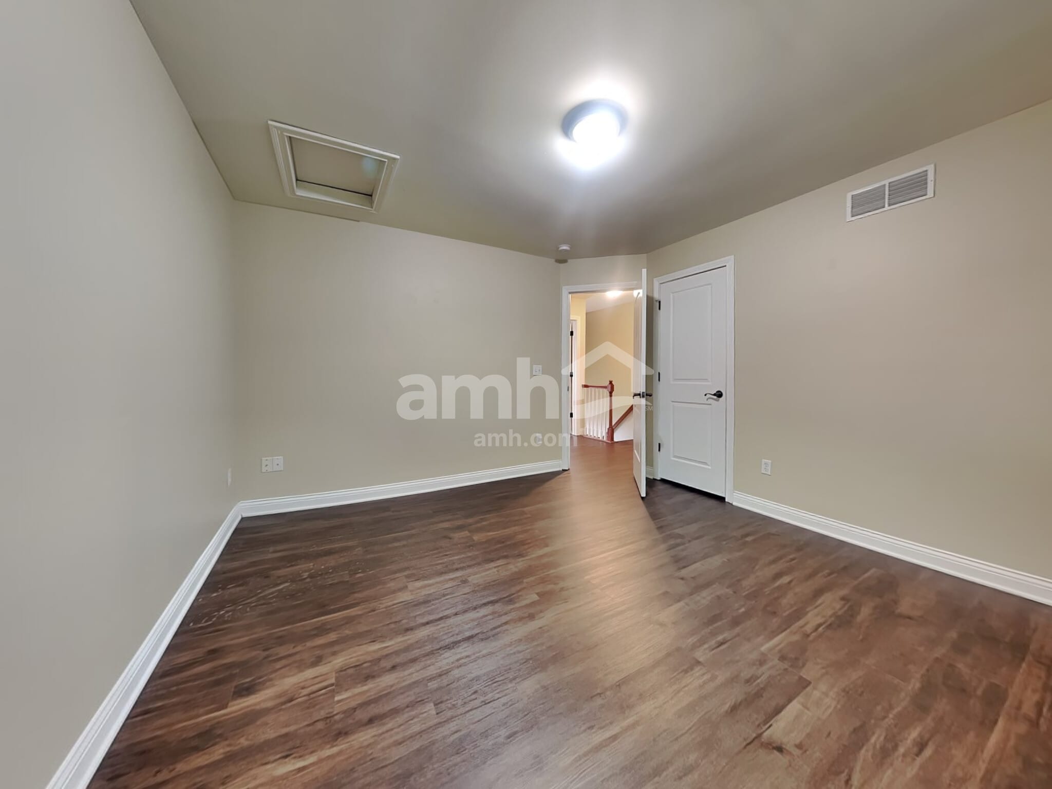 Building Photo - 2016 Winter Hvn