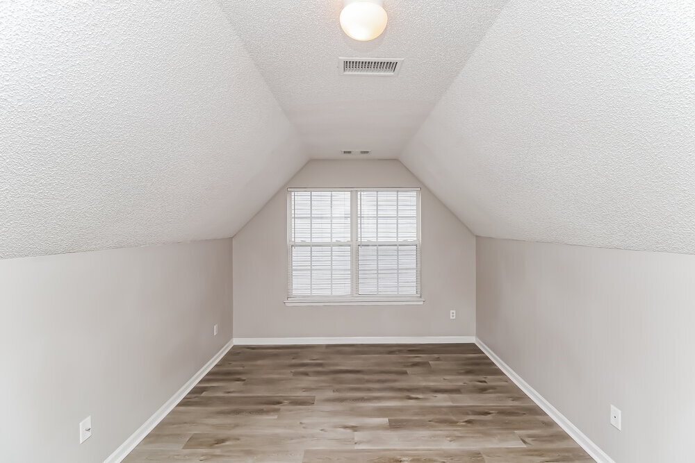 Building Photo - 11313 Red Finch Ln