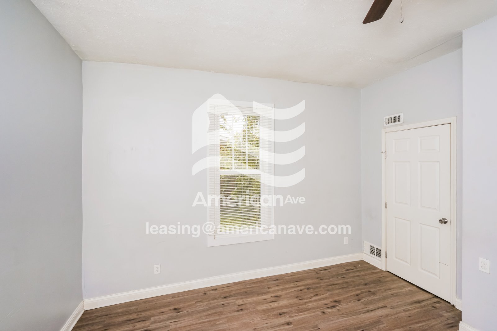 Building Photo - 2208 Lytle St