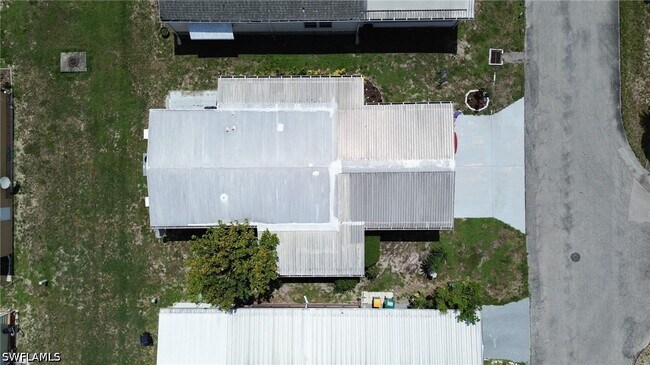 Building Photo - 953 Bunker Hill Dr