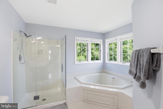 Building Photo - 14332 Cartwright Way