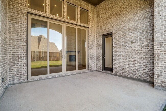 Building Photo - 3503 Foxhall St