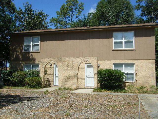 Building Photo - Updated Northeast Pensacola 3BR End-Unit Townhome Near UWF & Cordova Mall with Fresh Paint, New C...