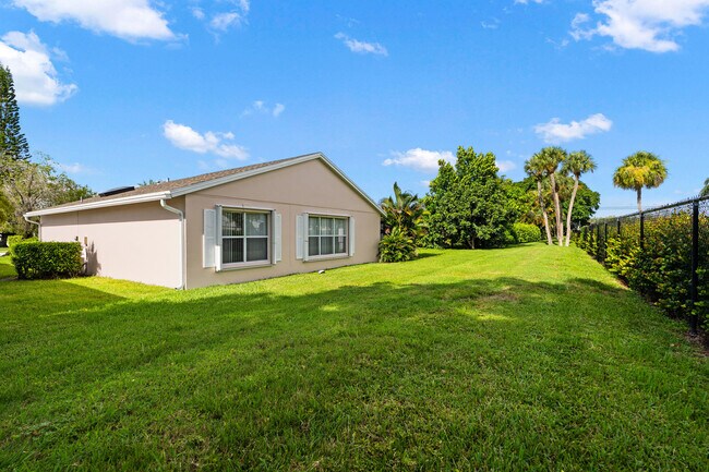 Building Photo - 1209 Pine Sage Cir