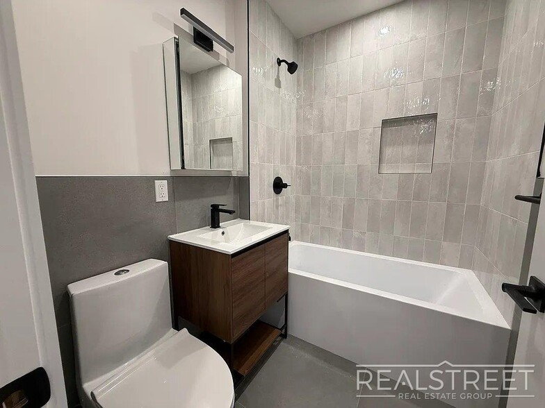 Building Photo - Modern Brooklyn Living with Everyday Convenience
