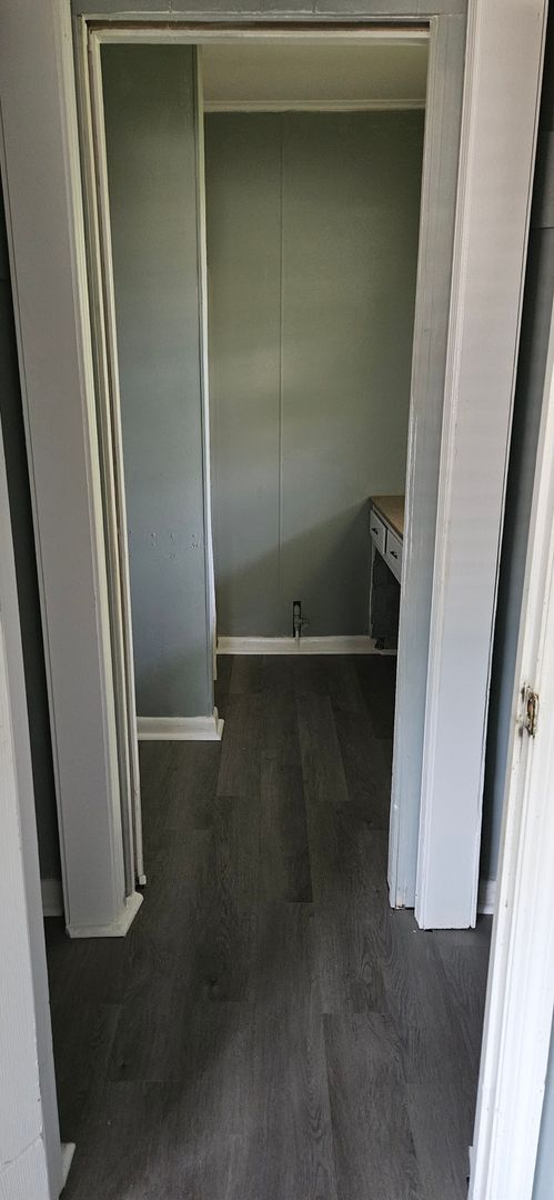 Building Photo - Studio Apartment - Limited Time Move-in Sp...