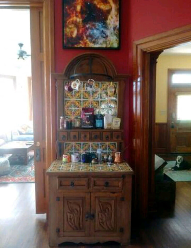 Coffee bar in the study - 1128 Avenue M 1/2