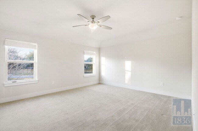 Building Photo - 13501 Metric Blvd