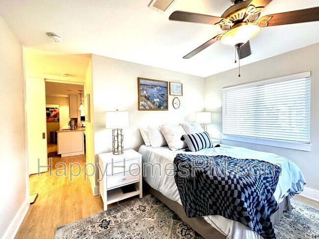 Building Photo - 278 Alexandra Dr