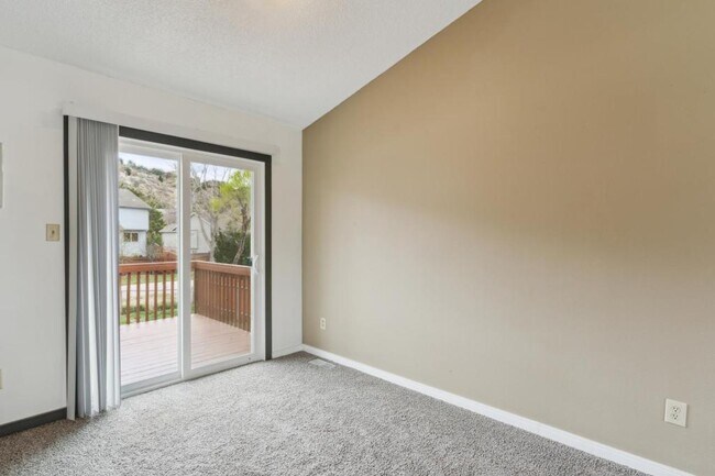 Building Photo - 5245 Mule Deer Dr