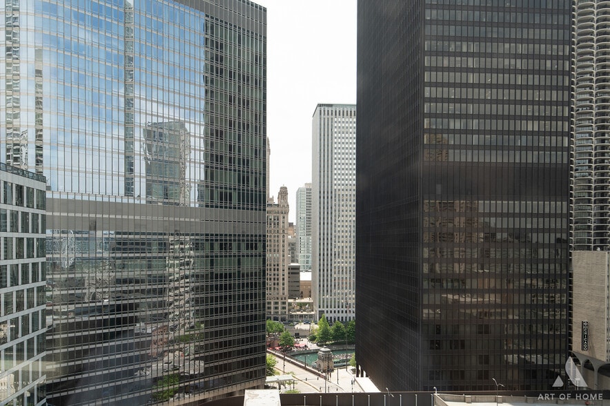 Building Photo - 440 N Wabash Ave