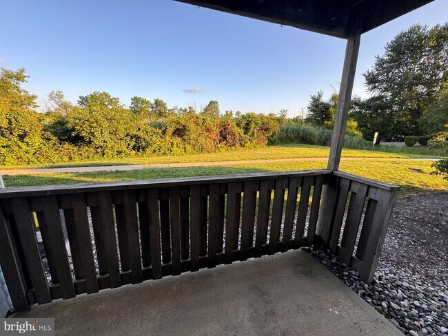 Building Photo - 815 Aspen Dr
