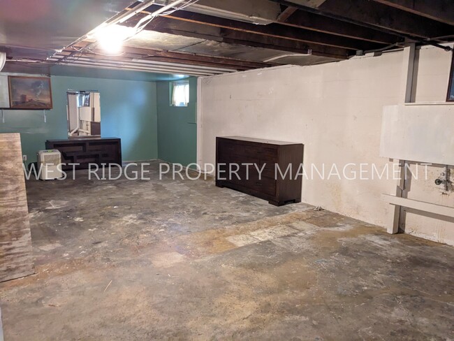 Building Photo - 9224 N Polk Ave