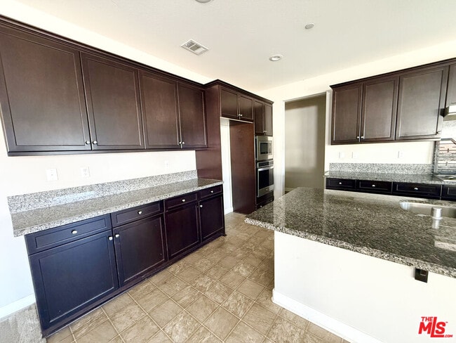 Building Photo - 27641 Trawler Ct