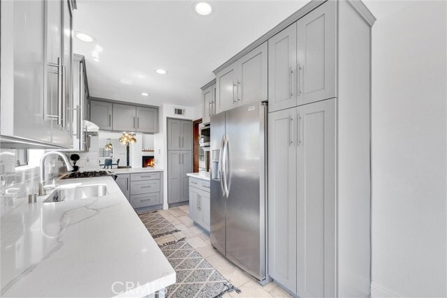 Building Photo - 2215 Molino Ave