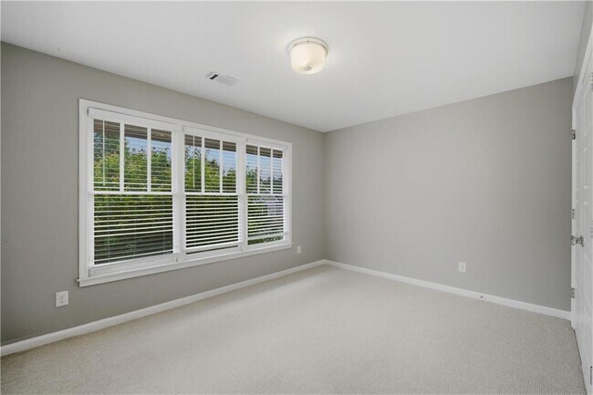 Building Photo - 2681 Oak Leaf Pl