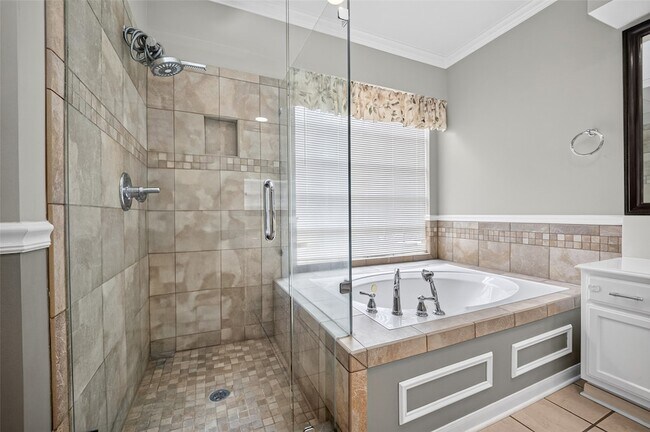 Building Photo - 4414 Ringrose Dr
