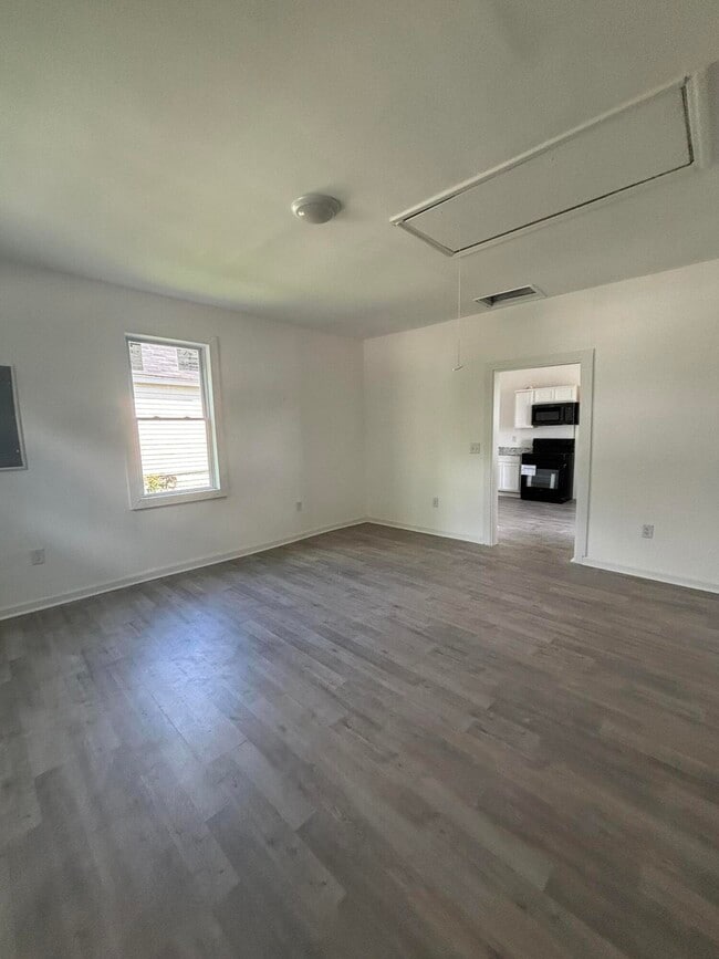 Building Photo - 1744 Hicks St