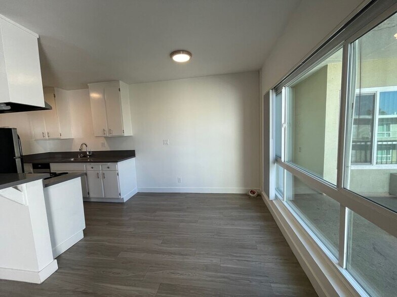 Building Photo - 5307 Sepulveda Blvd