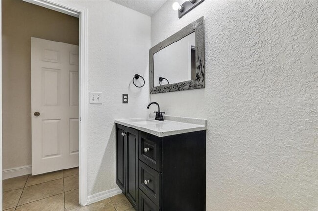 Building Photo - 2674 Robert Trent Jones Dr