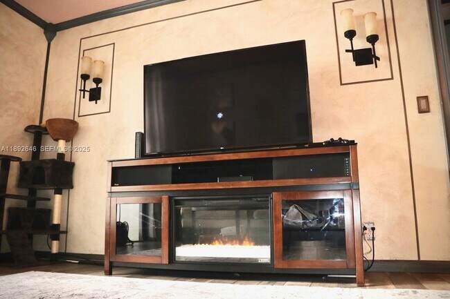 Building Photo - 500 Three Islands Boulevard