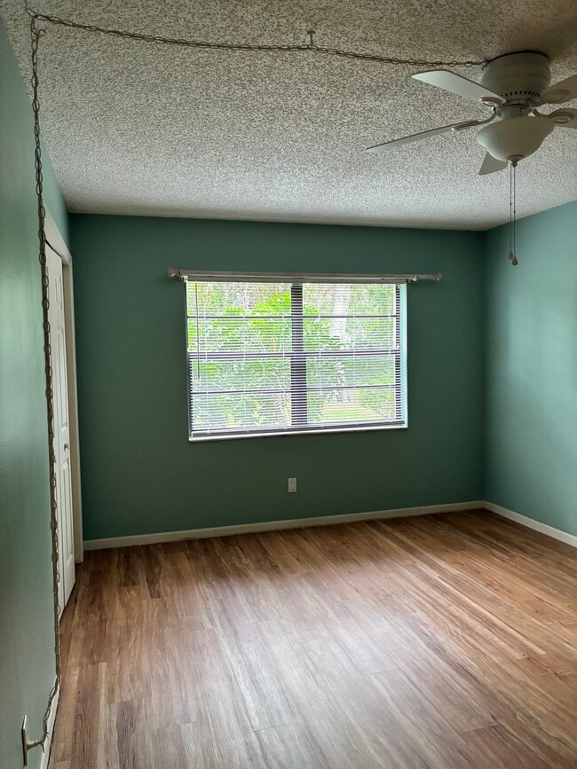 Building Photo - 3038 Eastland Blvd